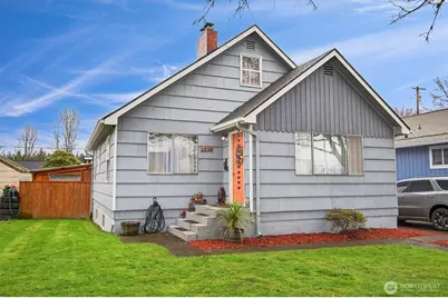 1210 8th Avenue, Longview, WA 98632 - Photo 1