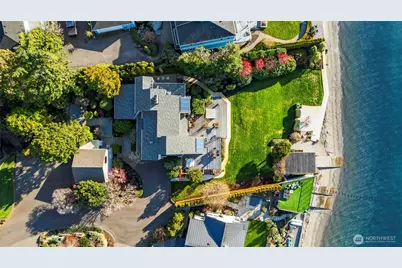 710 42nd Avenue NW, Gig Harbor, WA 98335 - Photo 2