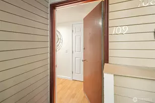 8652 164th Ave NE, Redmond, WA 98052 - Photo 2