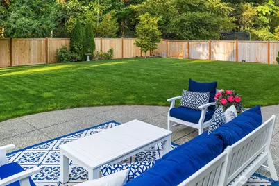 26734 SE 9th Way, Sammamish, WA 98075 - Photo 2
