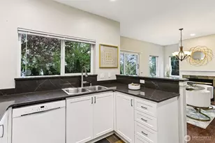 441 S 51st Ct, Renton, WA 98055 - Photo 14