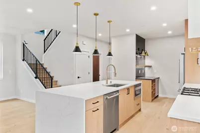 9012 124th Lane NE, Kirkland, WA 98033 - Photo 8