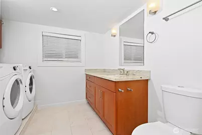 2606 4th Avenue N, Seattle, WA 98109 - Photo 14