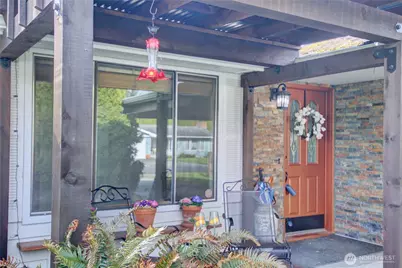 1610 Avon Avenue, Burlington, WA 98233 - Photo 2