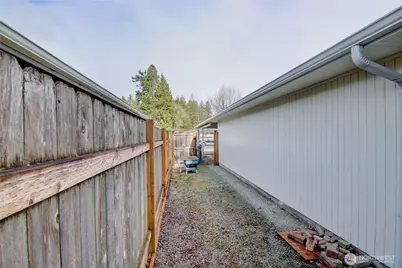 1610 Avon Avenue, Burlington, WA 98233 - Photo 30