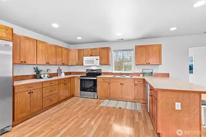 303 Hayes Street, Nooksack, WA 98276 - Photo 8