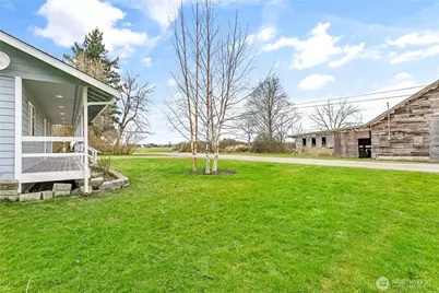 303 Hayes Street, Nooksack, WA 98276 - Photo 2