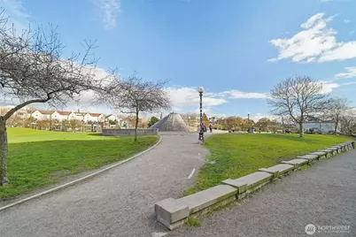 717 E Denny Way #4B, Seattle, WA 98122 - Photo 30