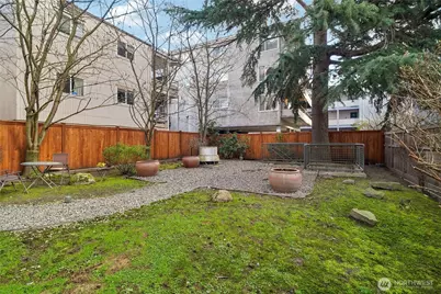 717 E Denny Way #4B, Seattle, WA 98122 - Photo 20