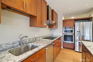 717 E Denny Way, Seattle, WA 98122 - Photo 10