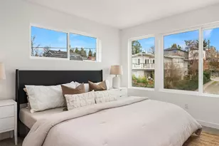 223 NE 75th St, Seattle, WA 98115 - Photo 22