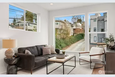 223 NE 75th Street, Seattle, WA 98115 - Photo 14