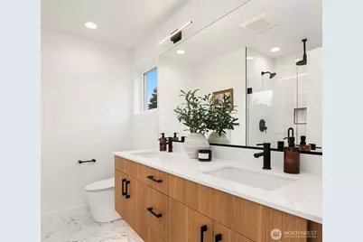 223 NE 75th Street, Seattle, WA 98115 - Photo 26