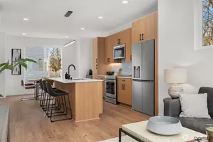 223 NE 75th St, Seattle, WA 98115 - Photo 12