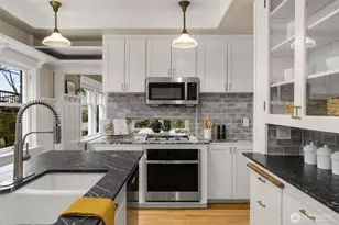 1107 Grand Ave, Seattle, WA 98122 - Photo 10