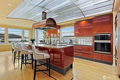 4701 NE Shore Place, Lake Forest Park, WA 98155 - Photo 8