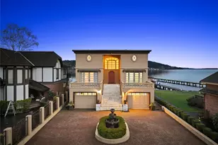 4701 NE Shore Pl, Lake Forest Park, WA 98155 - Photo 1