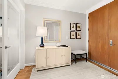 10047 Main Street #410, Bellevue, WA 98004 - Photo 18