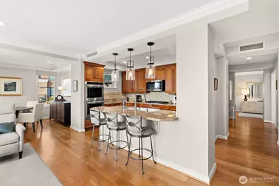 10047 Main Street #410, Bellevue, WA 98004 - Photo 4