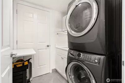 10047 Main Street #410, Bellevue, WA 98004 - Photo 22