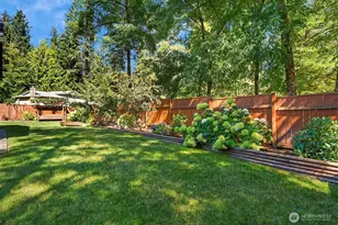 18460 NE Woodinville Duvall Pl, Woodinville, WA 98077 - Photo 24