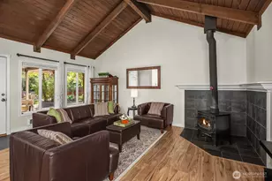 18460 NE Woodinville Duvall Pl, Woodinville, WA 98077 - Photo 4