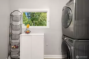 18460 NE Woodinville Duvall Pl, Woodinville, WA 98077 - Photo 10