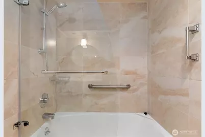 1120 8th Avenue #1003, Seattle, WA 98101 - Photo 18