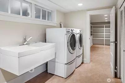 6303 18th Avenue NE, Seattle, WA 98115 - Photo 30