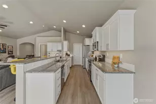 1203 SW Julia St, College Place, WA 99324 - Photo 14