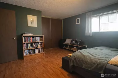 8803 23rd Avenue NE, Seattle, WA 98115 - Photo 10