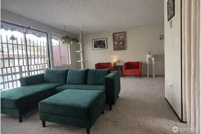 8803 23rd Avenue NE, Seattle, WA 98115 - Photo 14