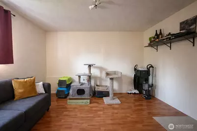 8803 23rd Avenue NE, Seattle, WA 98115 - Photo 12