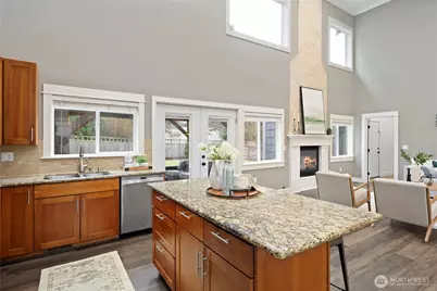 12411 NE 108th Place, Kirkland, WA 98033 - Photo 16