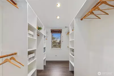 4003 E Newton Street, Seattle, WA 98112 - Photo 24