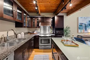 530 Broadway E, Seattle, WA 98102 - Photo 6