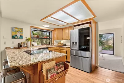 6008 Indian Trail NE, Tacoma, WA 98422 - Photo 4