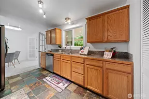 7331 151st Ave NE, Redmond, WA 98052 - Photo 8