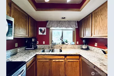 7703 NE 156th Avenue, Vancouver, WA 98682 - Photo 2