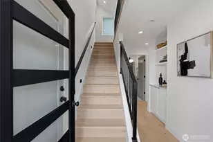 6505 19th Ave NW, Seattle, WA 98117 - Photo 2