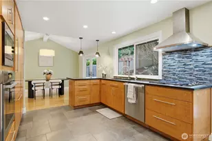 15237 SE 48th Dr, Bellevue, WA 98006 - Photo 14