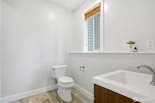 15237 SE 48th Dr, Bellevue, WA 98006 - Photo 24