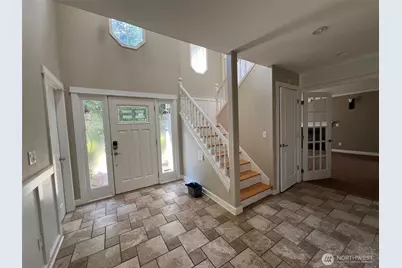 2222 Buckingham Drive SE, Olympia, WA 98501 - Photo 2