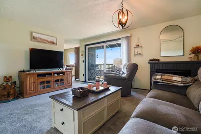 3560 Narrows View Lane NE #202, Bremerton, WA 98310 - Photo 14