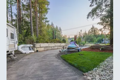 5440 E Grapeview Loop Road, Allyn, WA 98524 - Photo 18