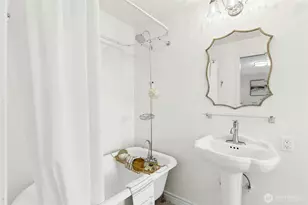 10535 NE 196th St, Bothell, WA 98011 - Photo 20