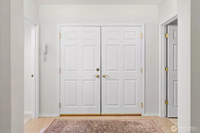 546 Walnut Street #201, Edmonds, WA 98020 - Photo 4