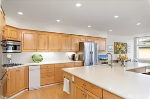 546 Walnut St, Edmonds, WA 98020 - Photo 8