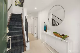 927 W McGraw St, Seattle, WA 98119 - Photo 4