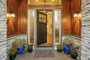 1852 N Columbia Ridge Way, Washougal, WA 98671 - Photo 2